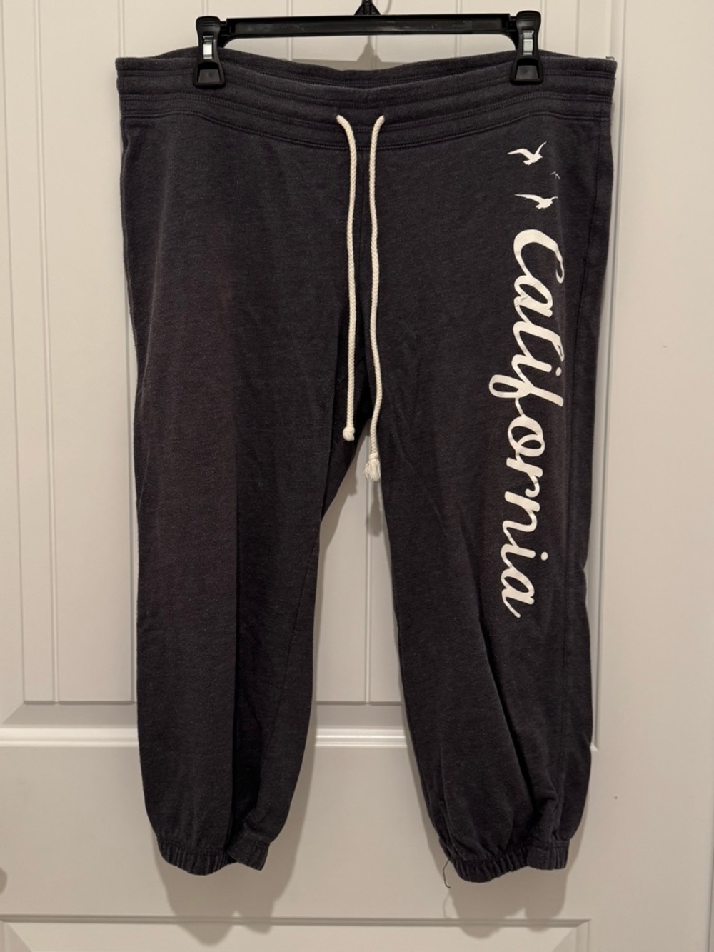 Old Navy Lg Gray Sweatpants with “CALIFORNIA” label